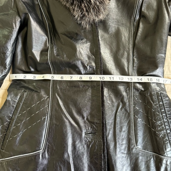 Moschino women’s leather winter coat/jacket size XS-S Black made in Italy, New! - Picture 16 of 16